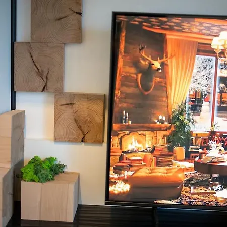 Lägenhet Stylish Cozy With Fireplace *