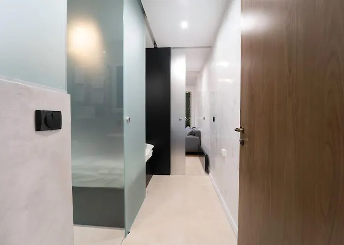 Stylish Cozy With Fireplace * بانسكو